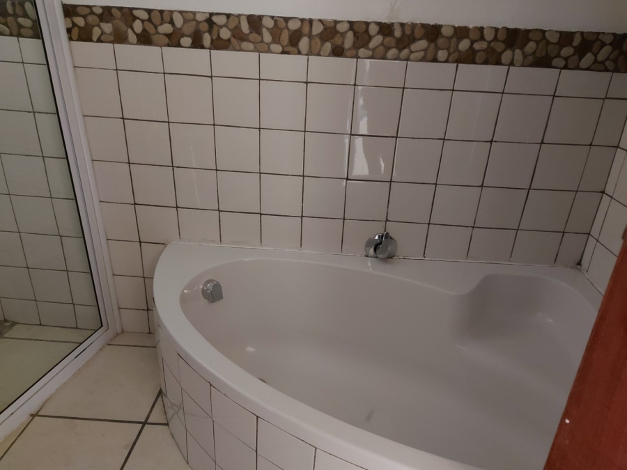 2 Bedroom Property for Sale in Kroonstad Central Free State